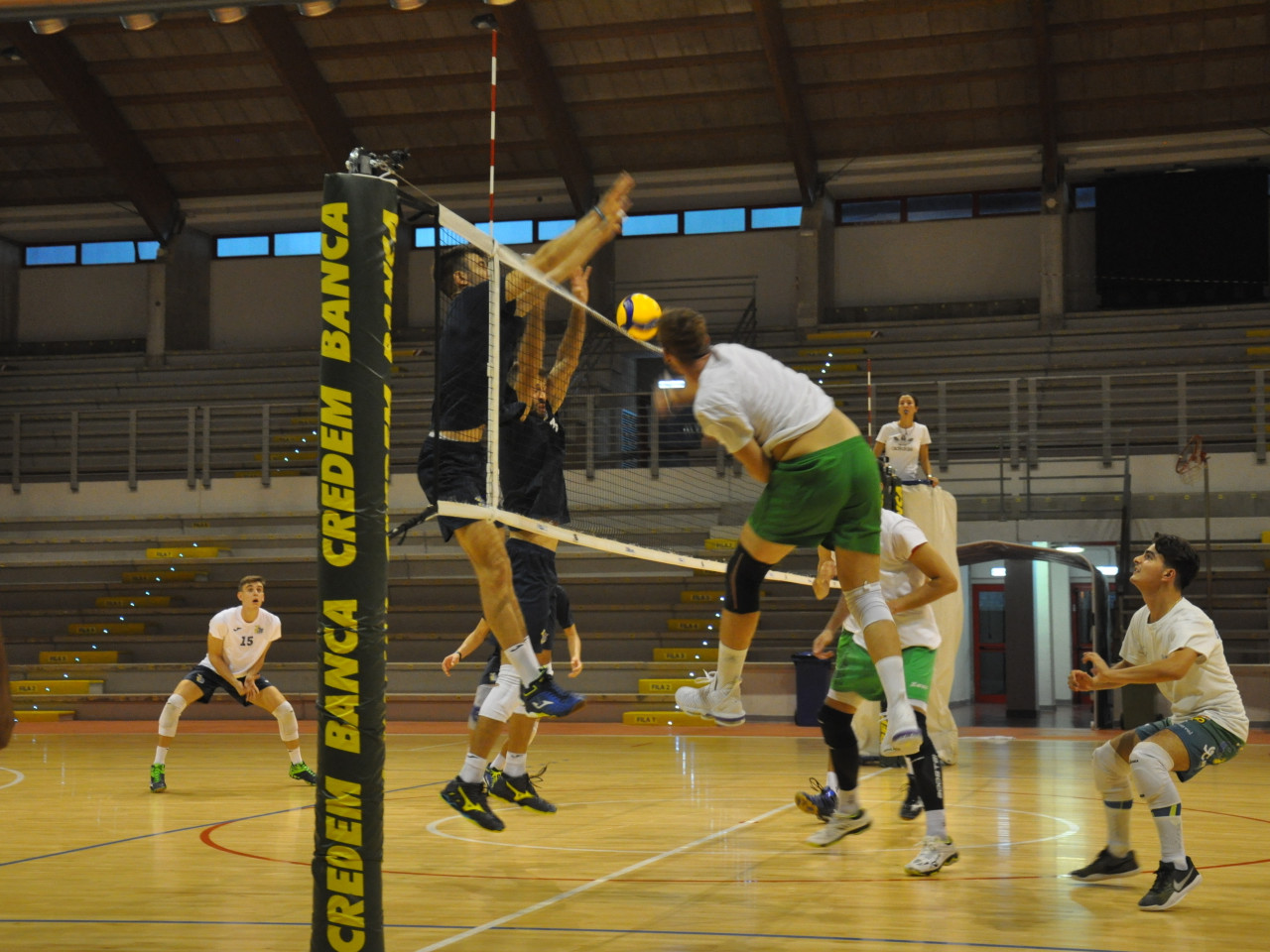 Profumo di SuperLega per la Folgore Massa: allenamento congiunto con la Top Volley Latina