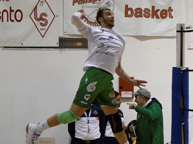 Lorenzo Esposito: "Per me la Folgore &egrave; come una famiglia"